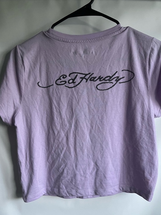 Ed Hardy Lavender Crewneck Tee with Black Logo - Picture 2 of 4